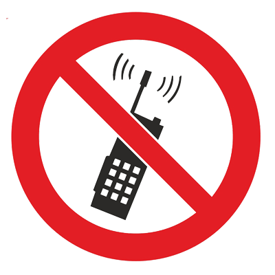 Знак - Запрещается пользоваться мобильным (сотовым) телефоном или переносной рацией Р-18